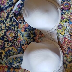 Calvin Klein lined wired bra 36b euc